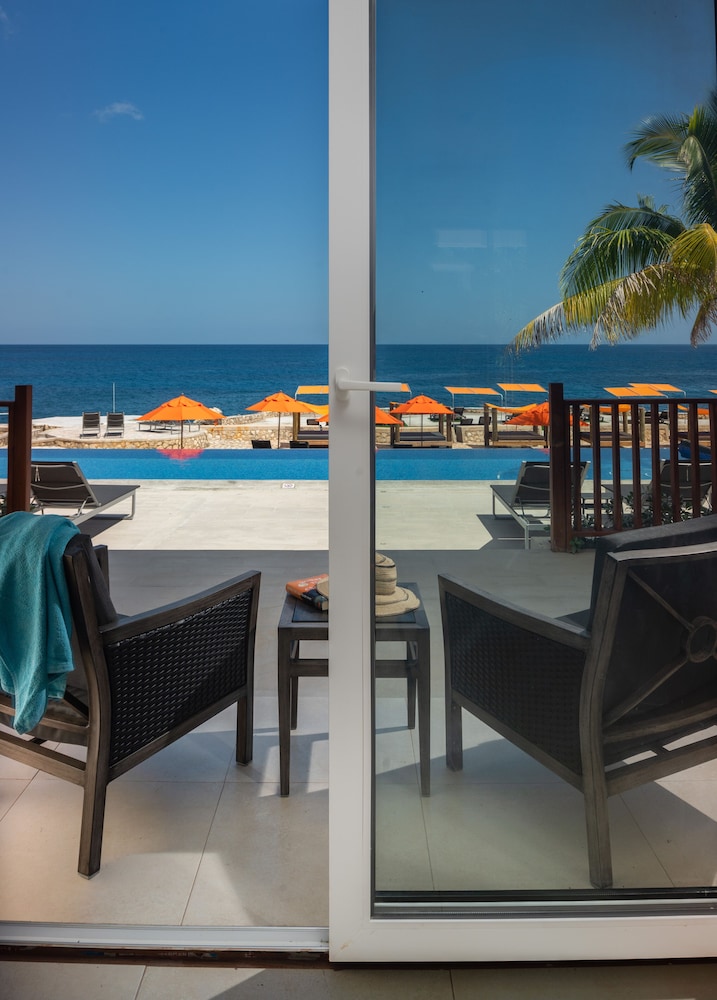 Samsara Cliff Resort Hotel 25/50