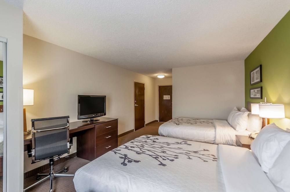 Sleep Inn and Suites Harrisonburg Near University 10/38