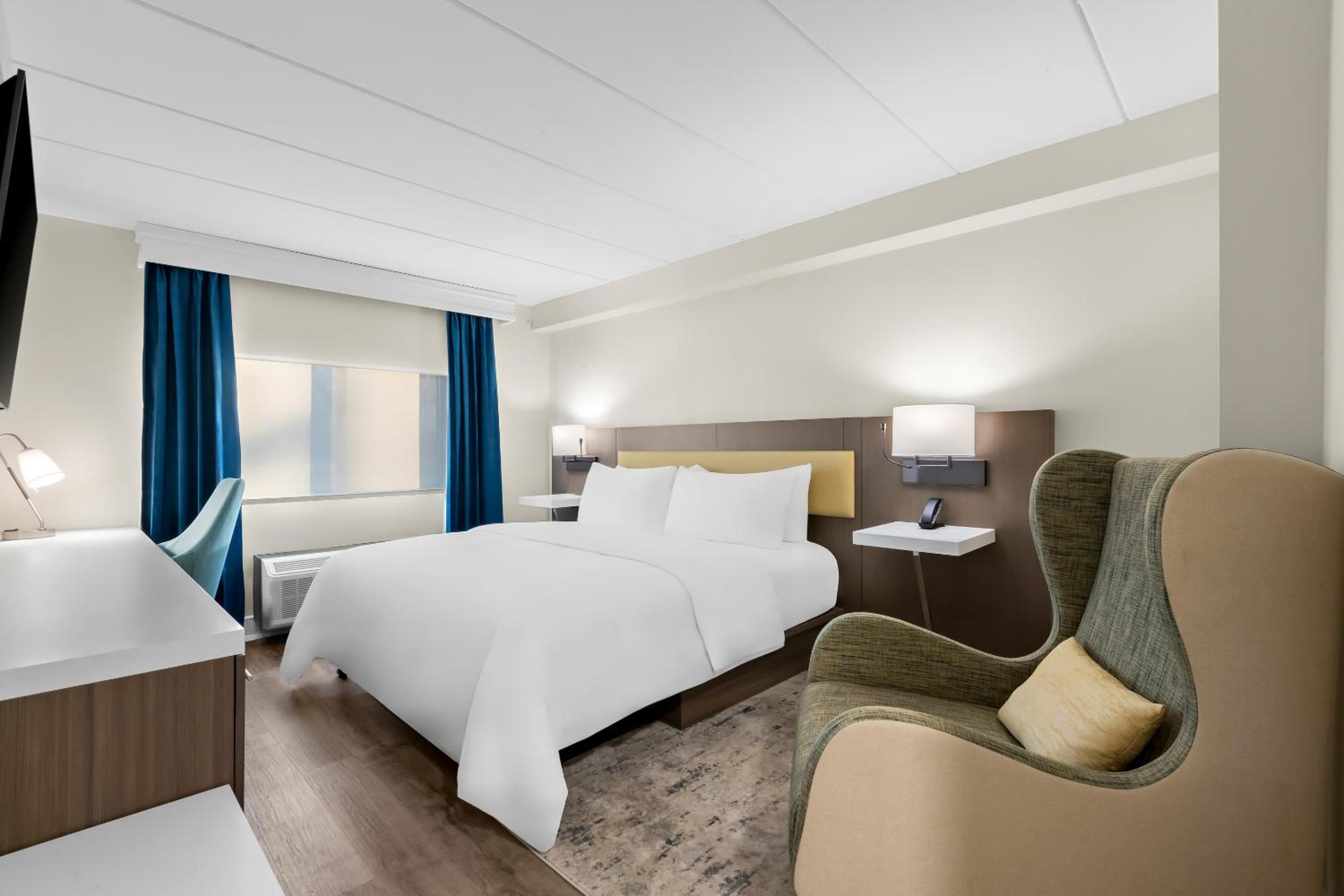 Suite, King Bed, Queen Bed, Sofa