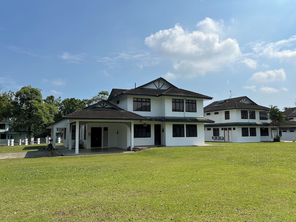 Tanjong Puteri Golf Resort Johor 63/66