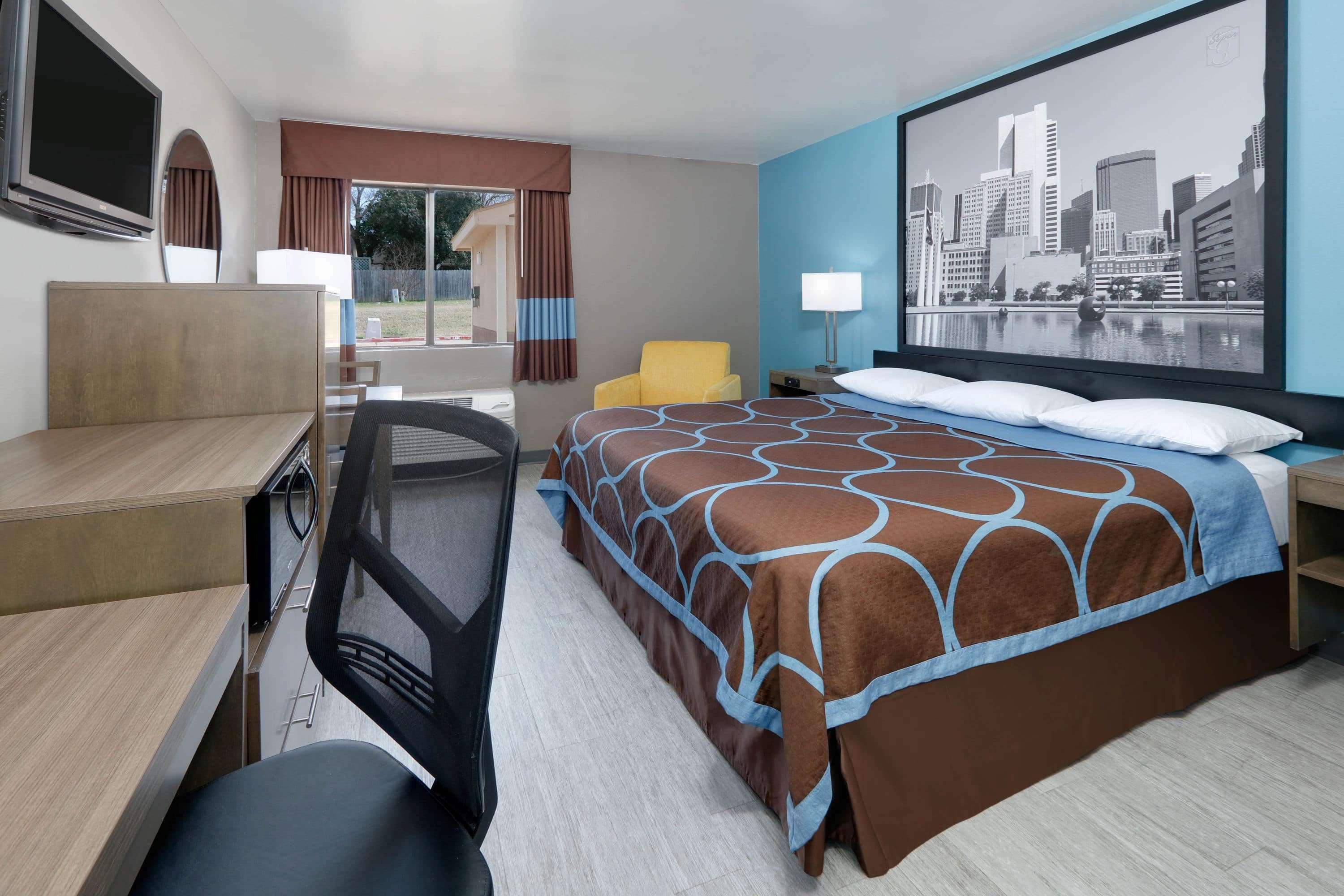 Room, King Bed