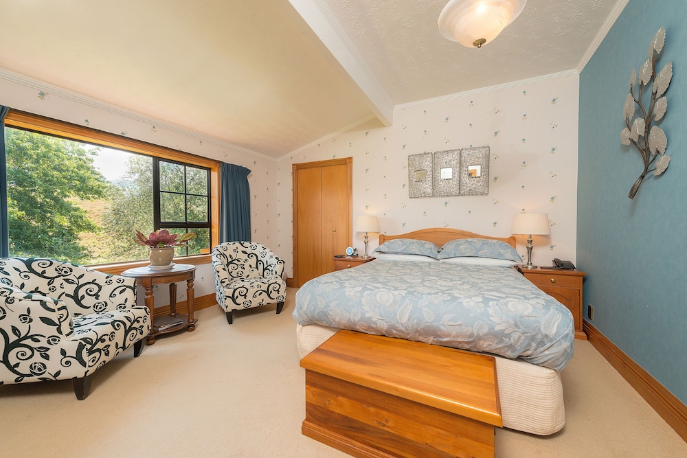 Hana Lodge 9/50