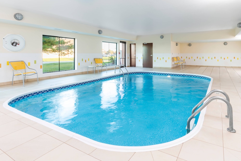 Fairfield Inn & Suites Galesburg 3/22