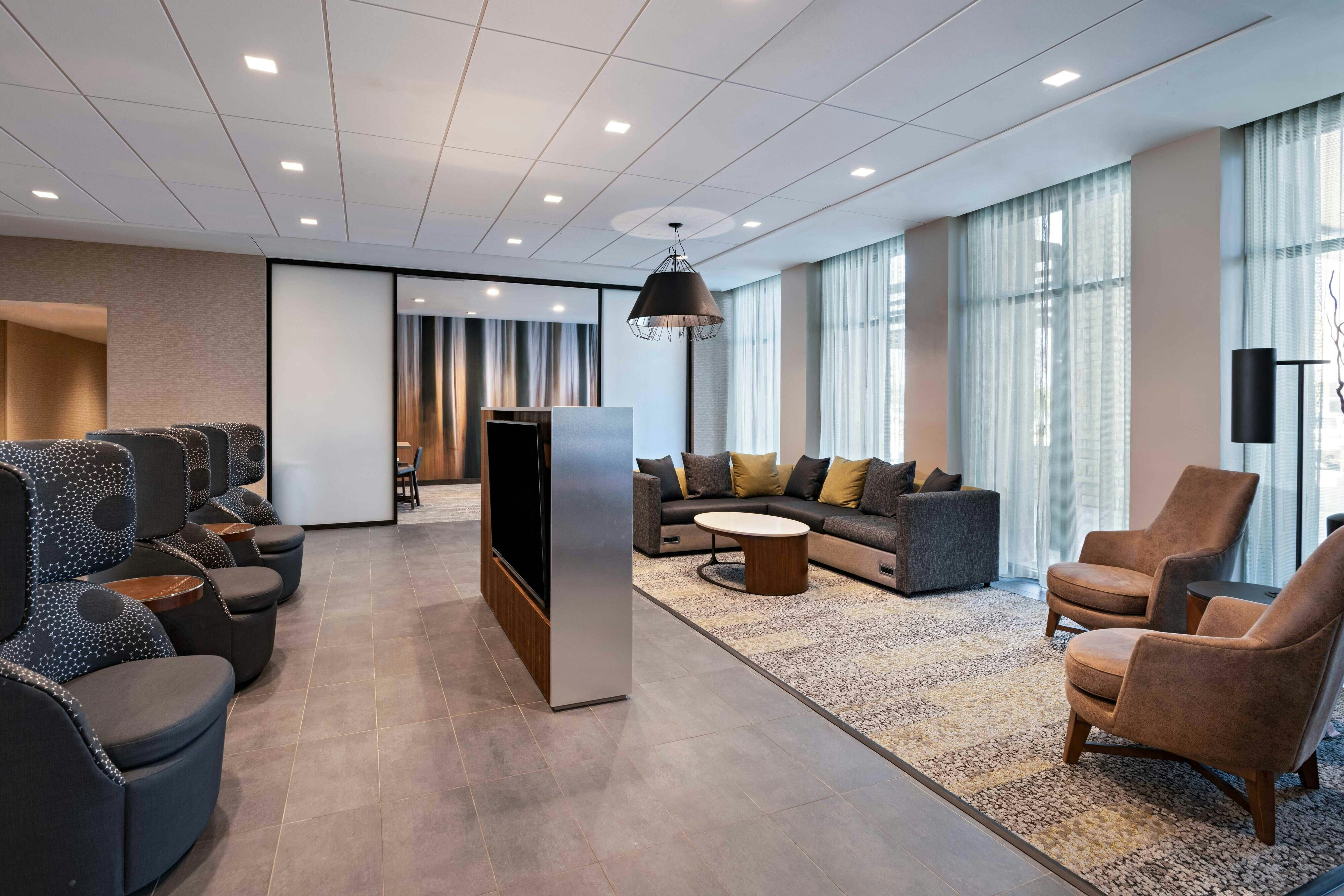 Courtyard by Marriott Dallas Grand Prairie 20/44