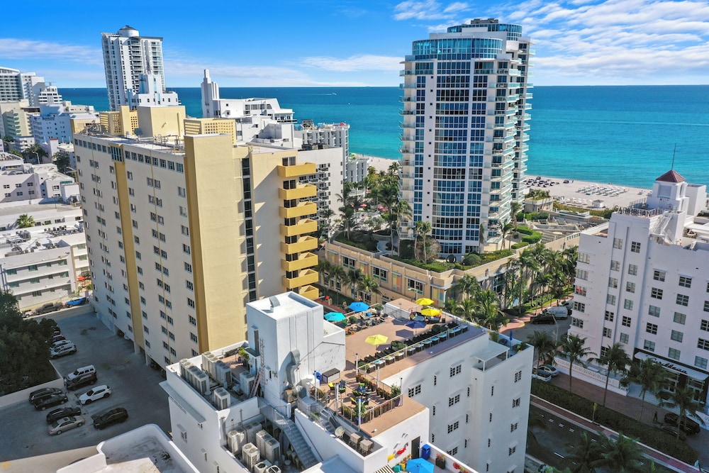 Hotel Croydon Miami Beach 4/75