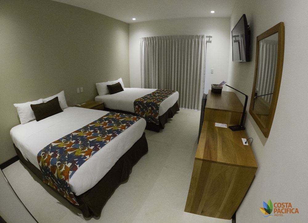 COSTA PACIFICA HOTEL 10/50