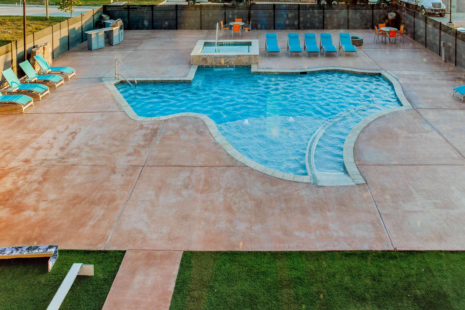La Quinta Inn & Suites By Wyndham San Antonio Alamo City 48/49