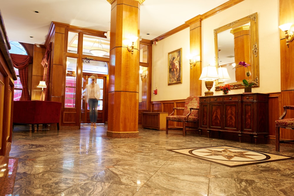 Hotel St James 4/36