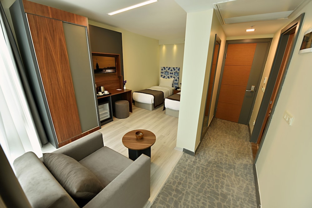 ALL INN HOTEL 36/60