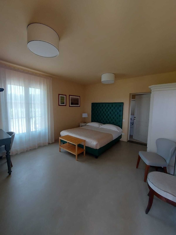 Le Sodole Country Resort and Golf 18/48