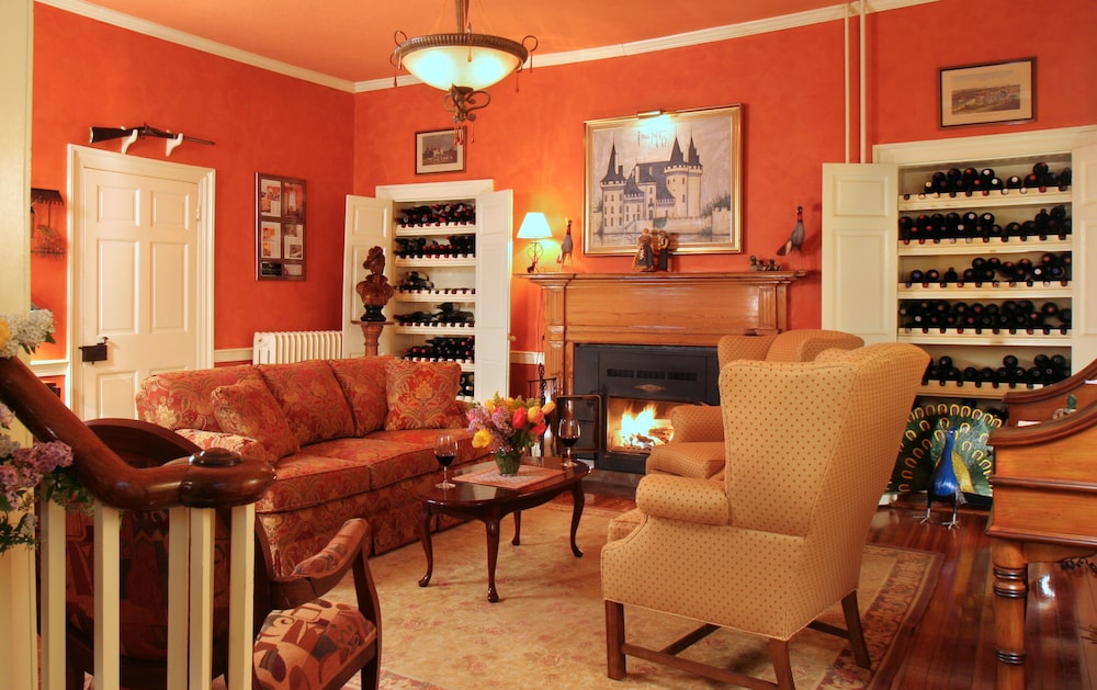L Auberge Provencale Bed and Breakfast 27/51