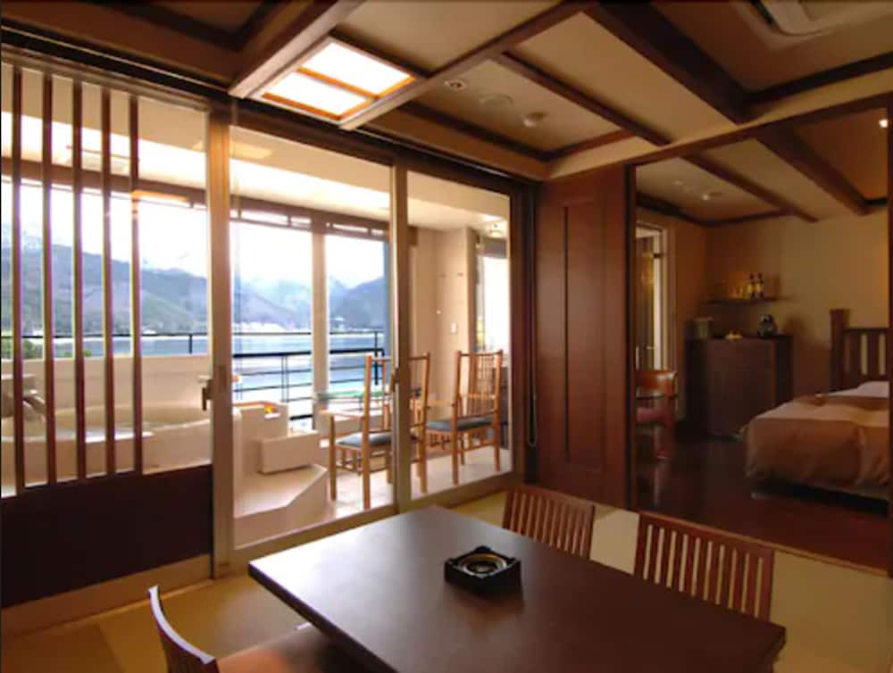 Lakeland Hotel Mizunosato 36/50