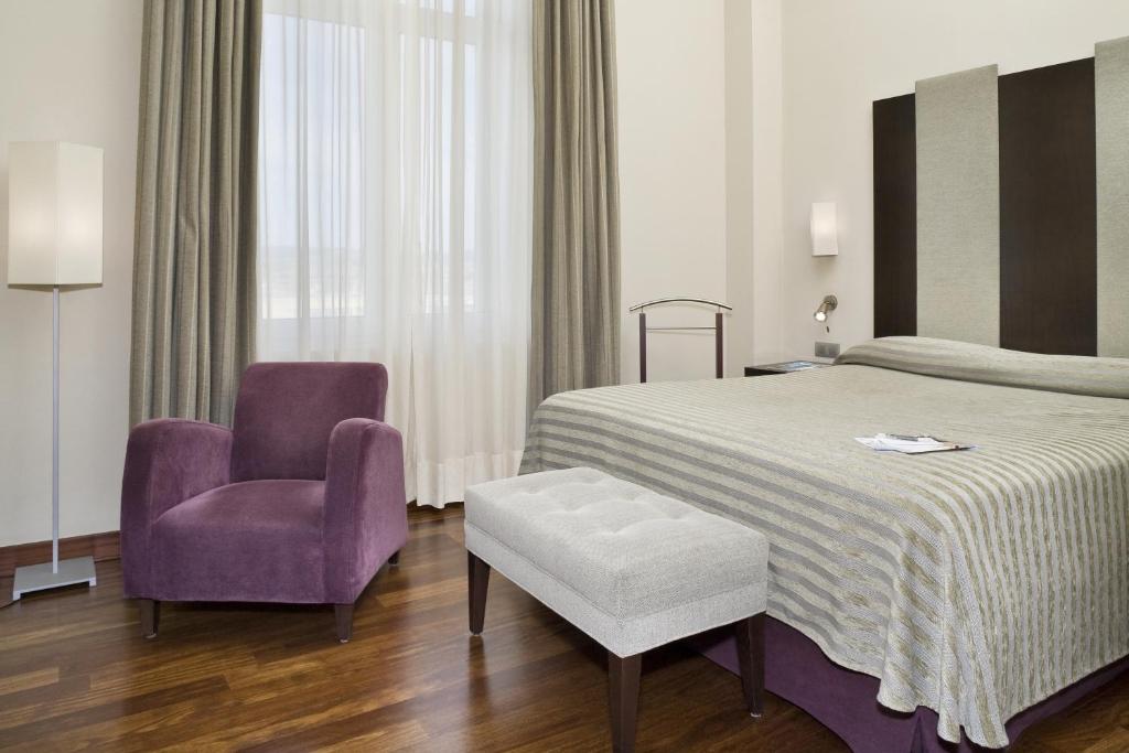غرفة قياسية بسرير مزدوج أو سريرين منفصلين، Hotel Urh Palacio de Oriol Formerly Nh Palacio de Oriol 6/8
