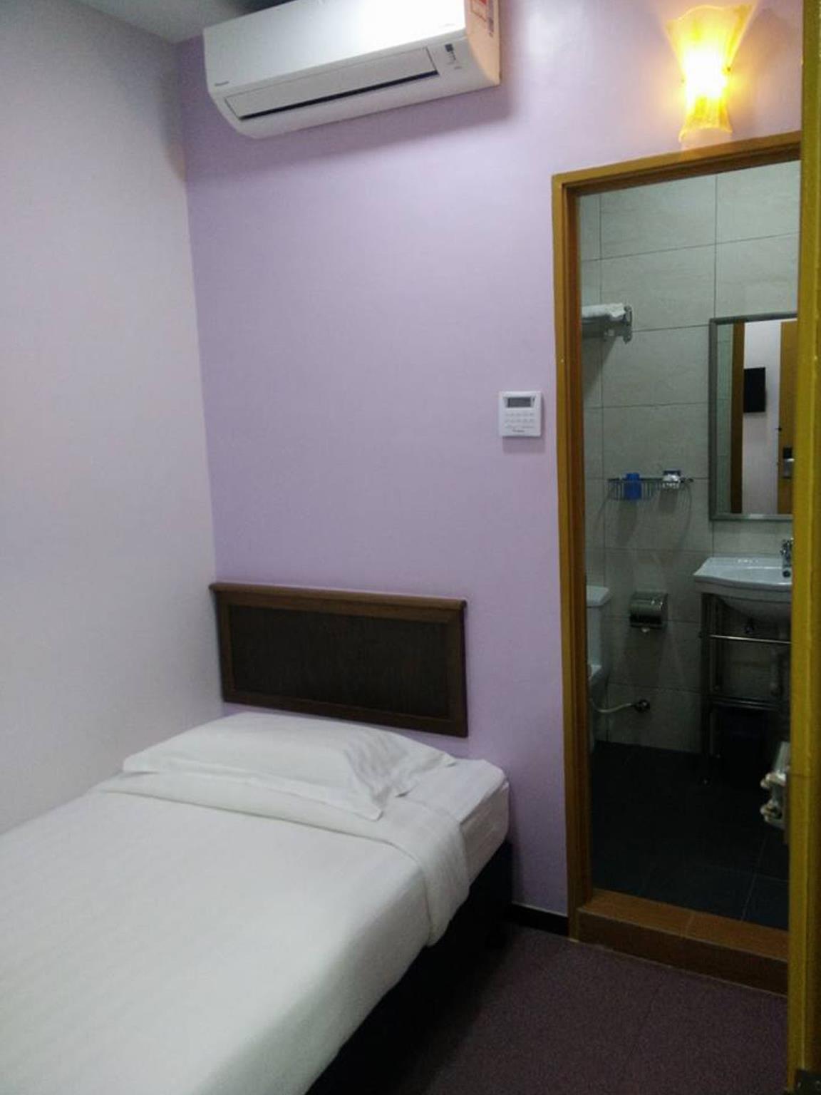 ID Hotel Yayasan 14/35