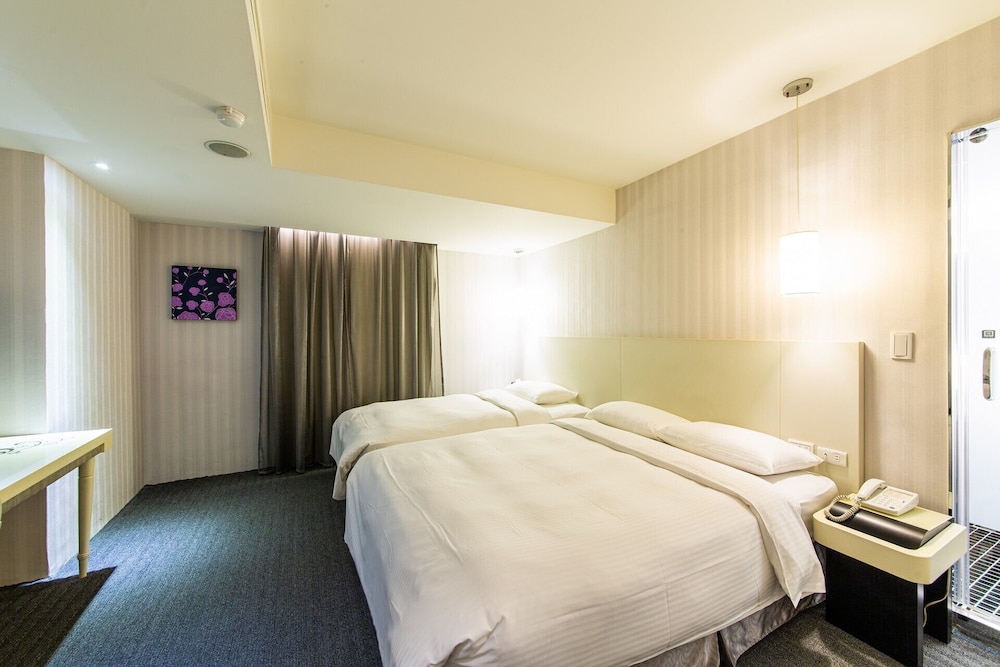 Forward Hotel Taipei 25/75