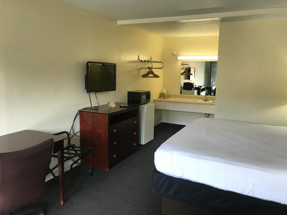 Scottish Inn 13/36