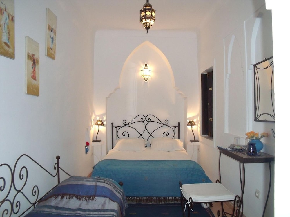 Riad Ailen 10/50