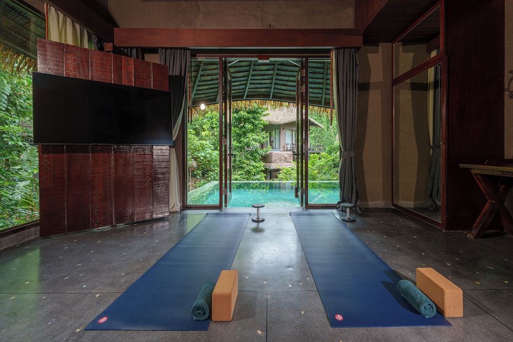 Swimming pool-spa