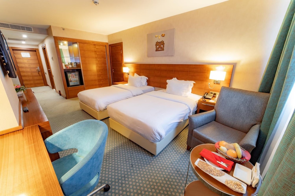 Nevali Hotel 11/50
