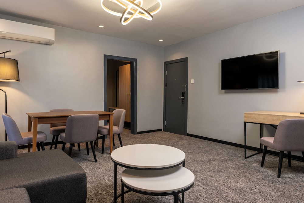Park Inn By Radisson Serviced Apartments Lagos Victoria Island 50/70