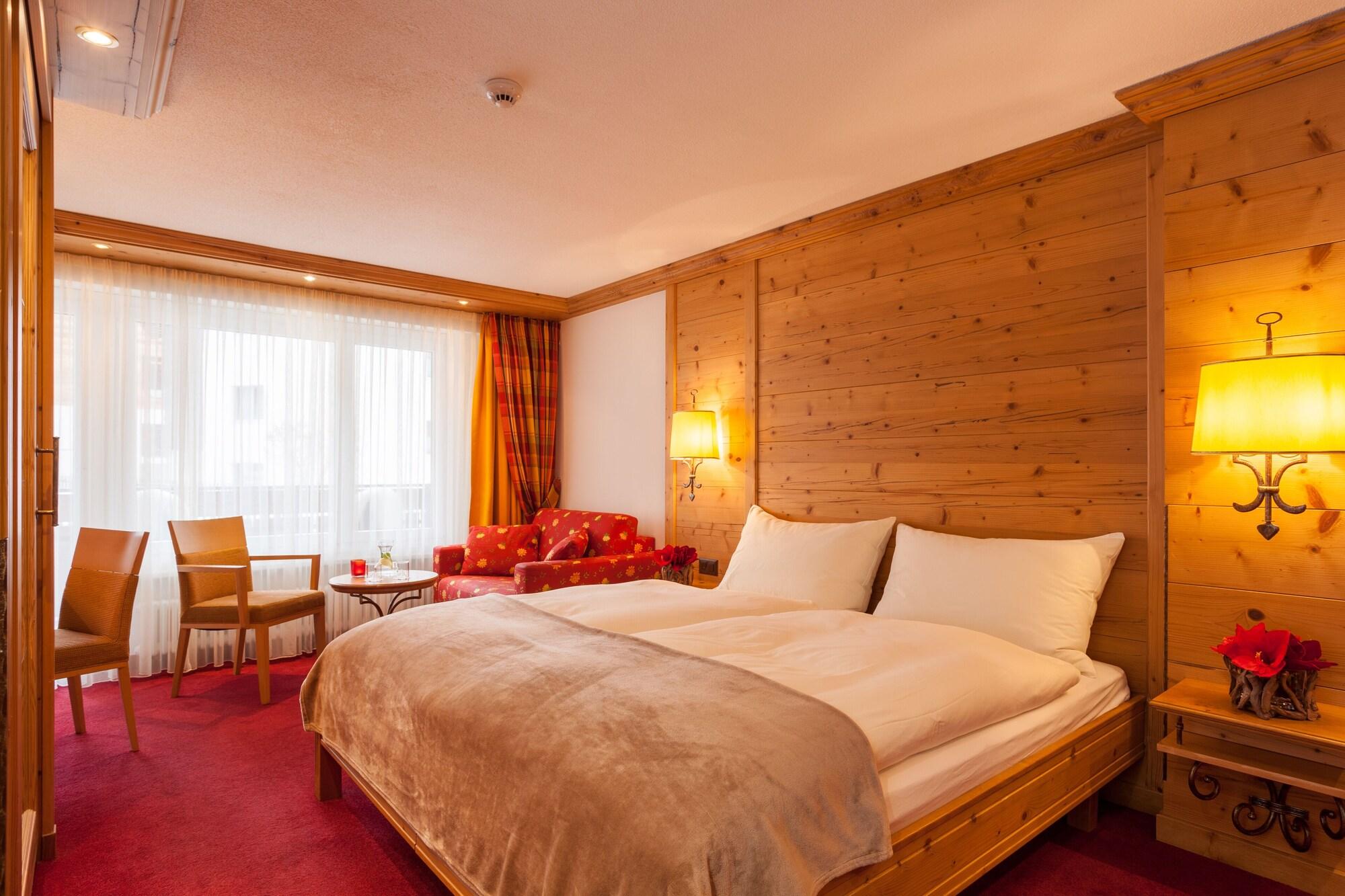 Superior, Double Bed, Mountain View, Balcony