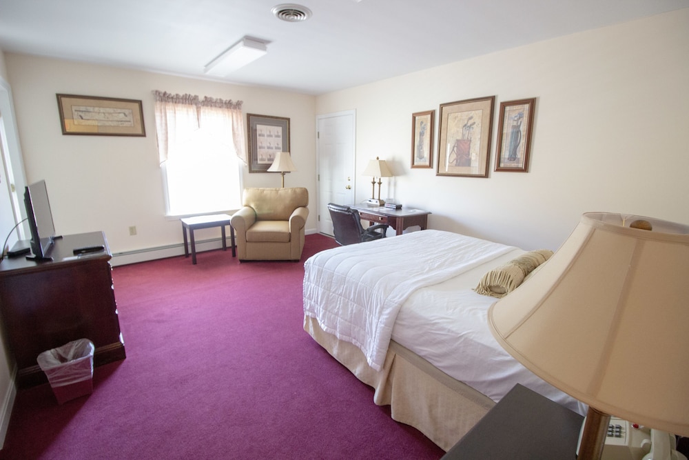 The Lucerne Inn 23/67