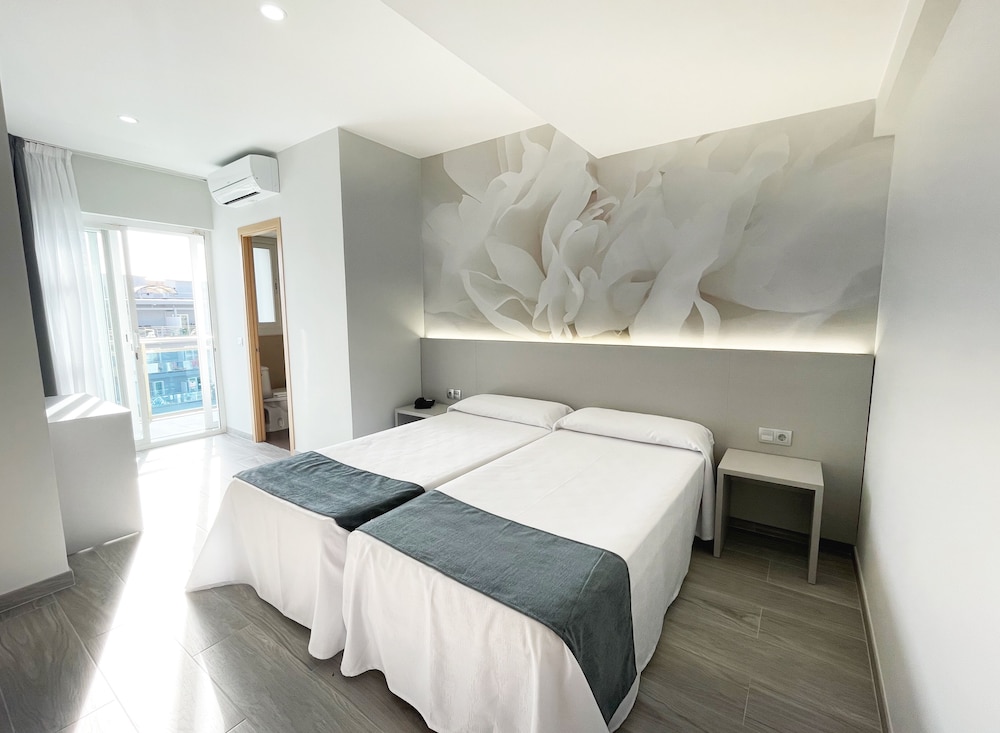 Superior, Double Bed, Balcony