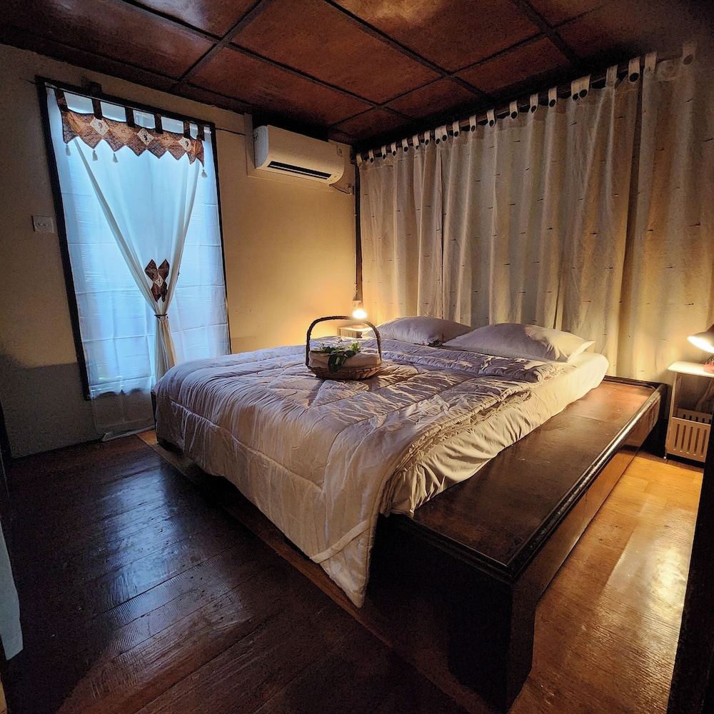 NILA HOUSE, Sharia Family Home Stay by ZUZU 28/73