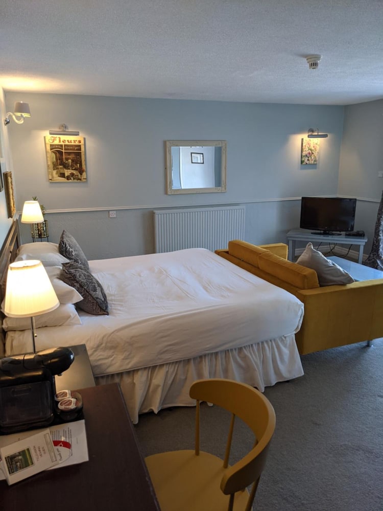 Manor Court Hotel 17/46