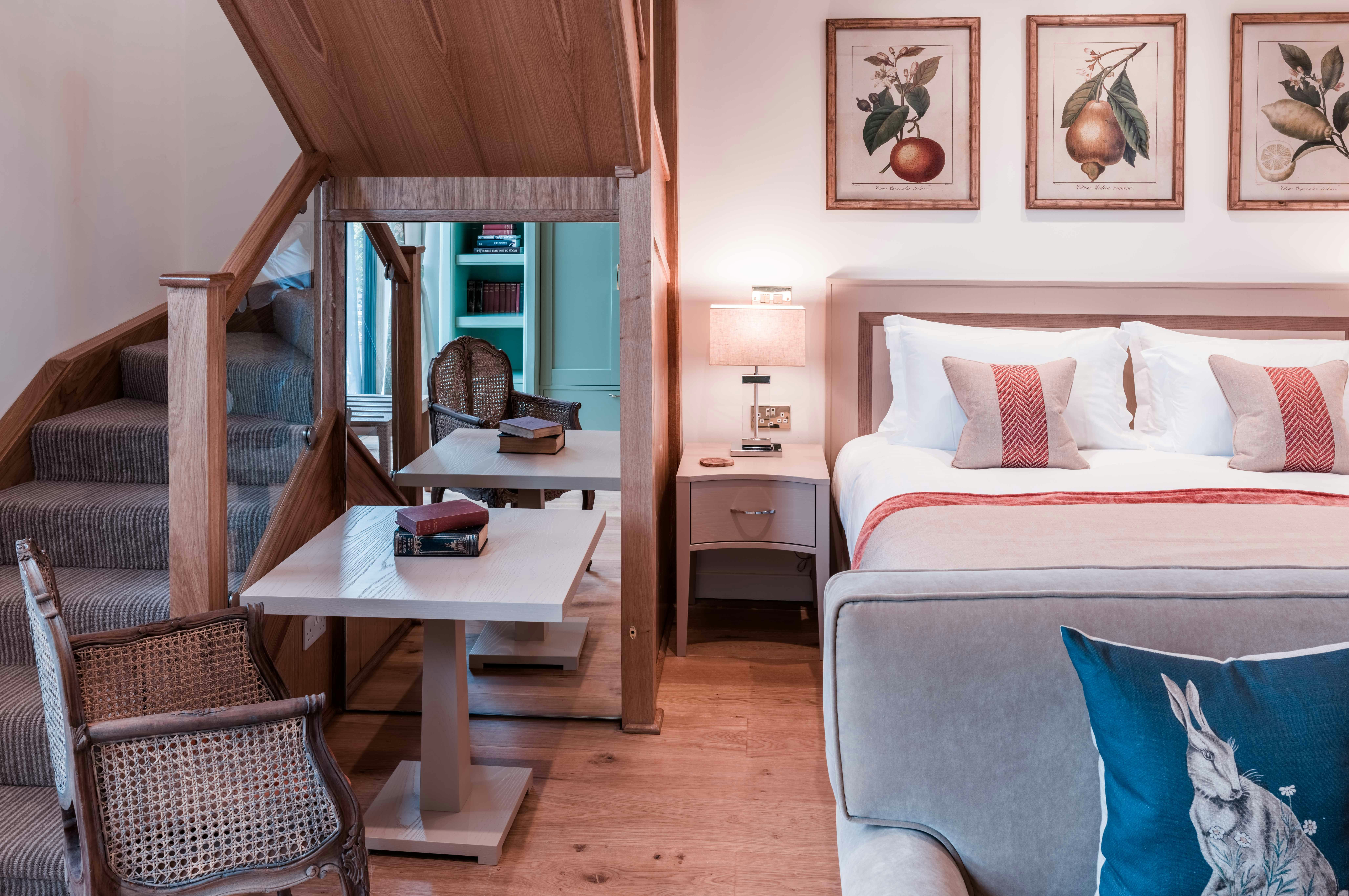 Hayloft, Suite