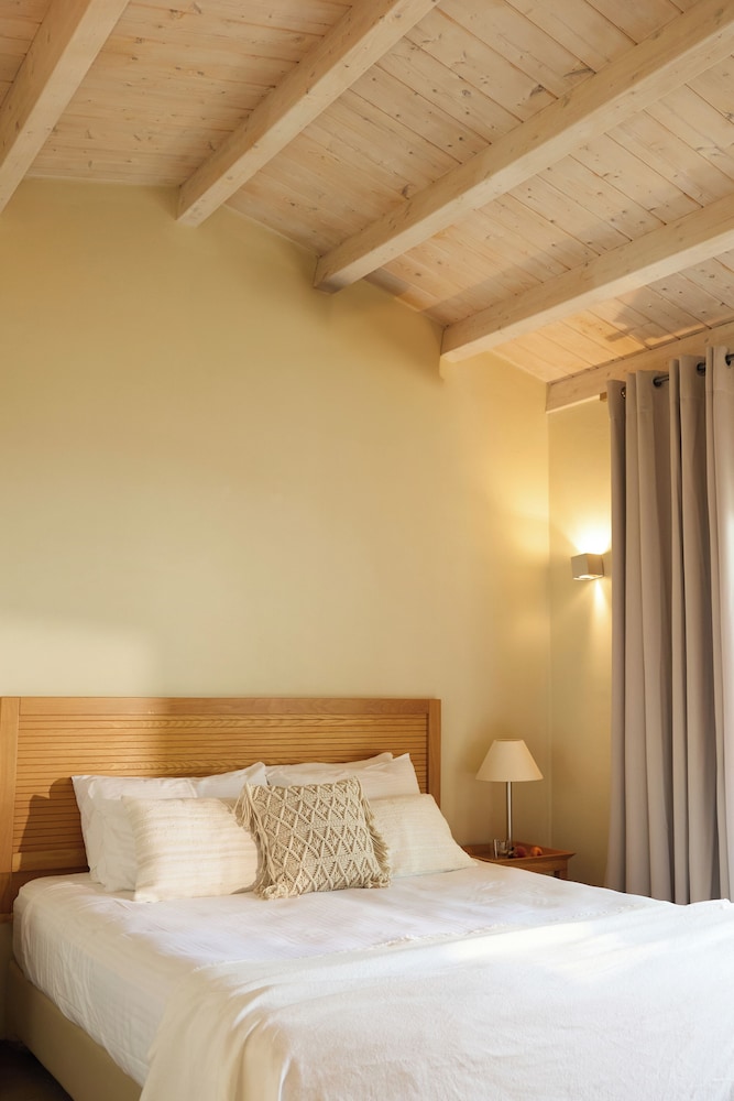 Cove, Harmony, Double Bed, Balcony