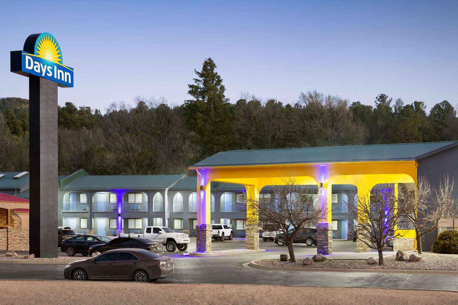 Days Inn by Wyndham Ruidoso Downs 49/54