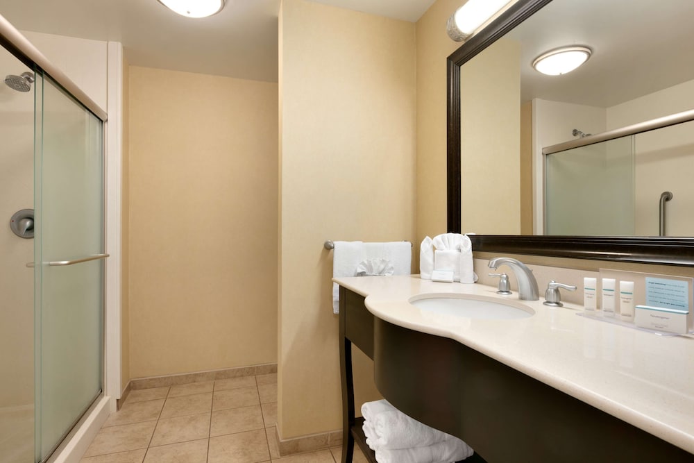 Hampton Inn & Suites Mahwah 13/60