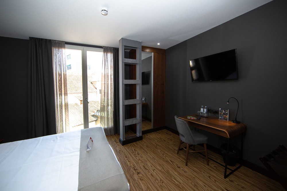 Malaga Premium Hotel 45/70