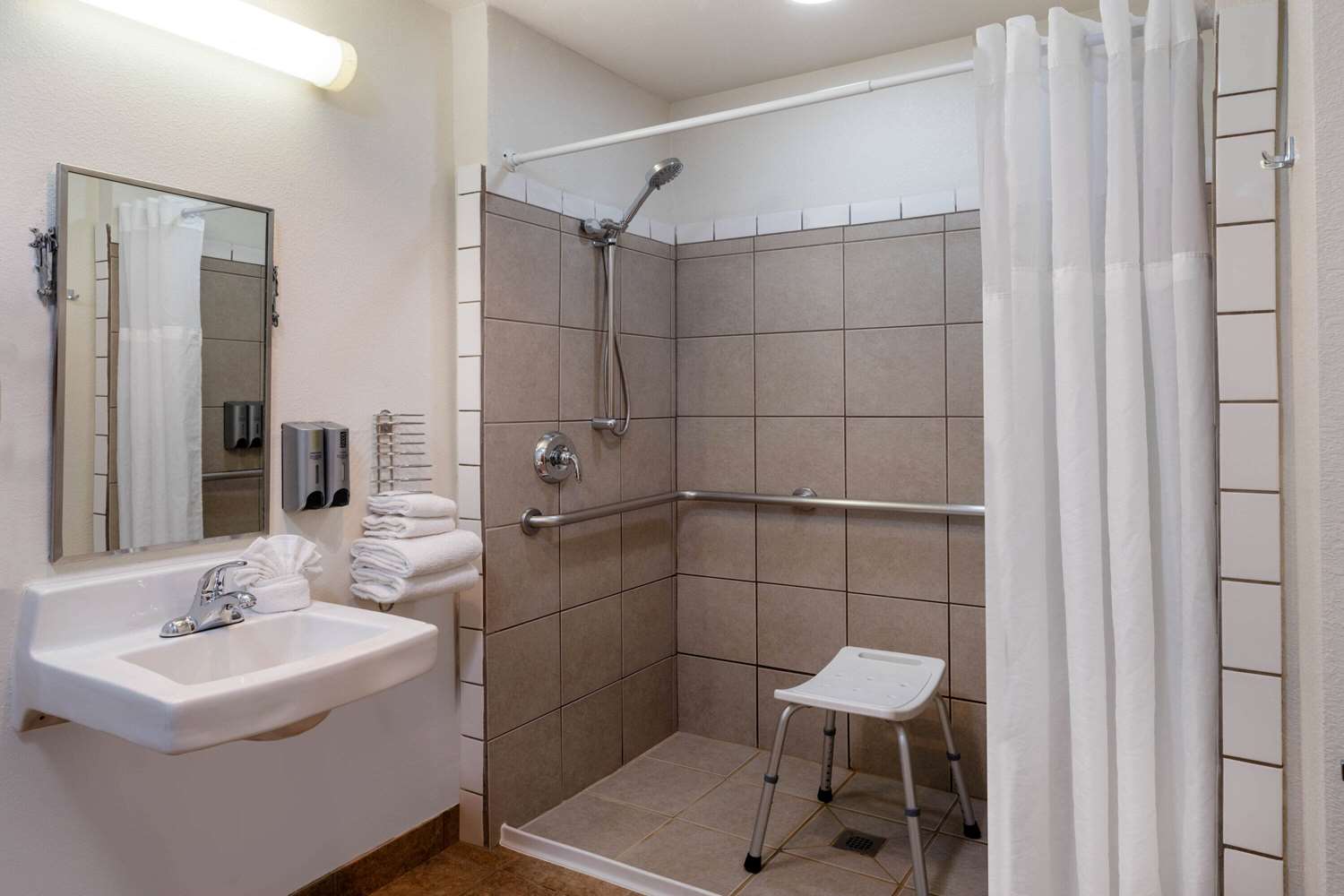 Microtel Inn & Suites By Wyndham Salt Lake City Airport 43/47