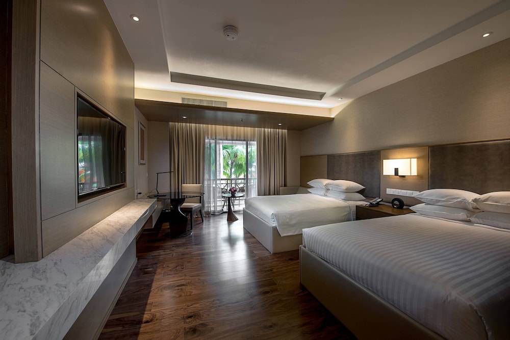 Garden, Premier, King Bed, Balcony
