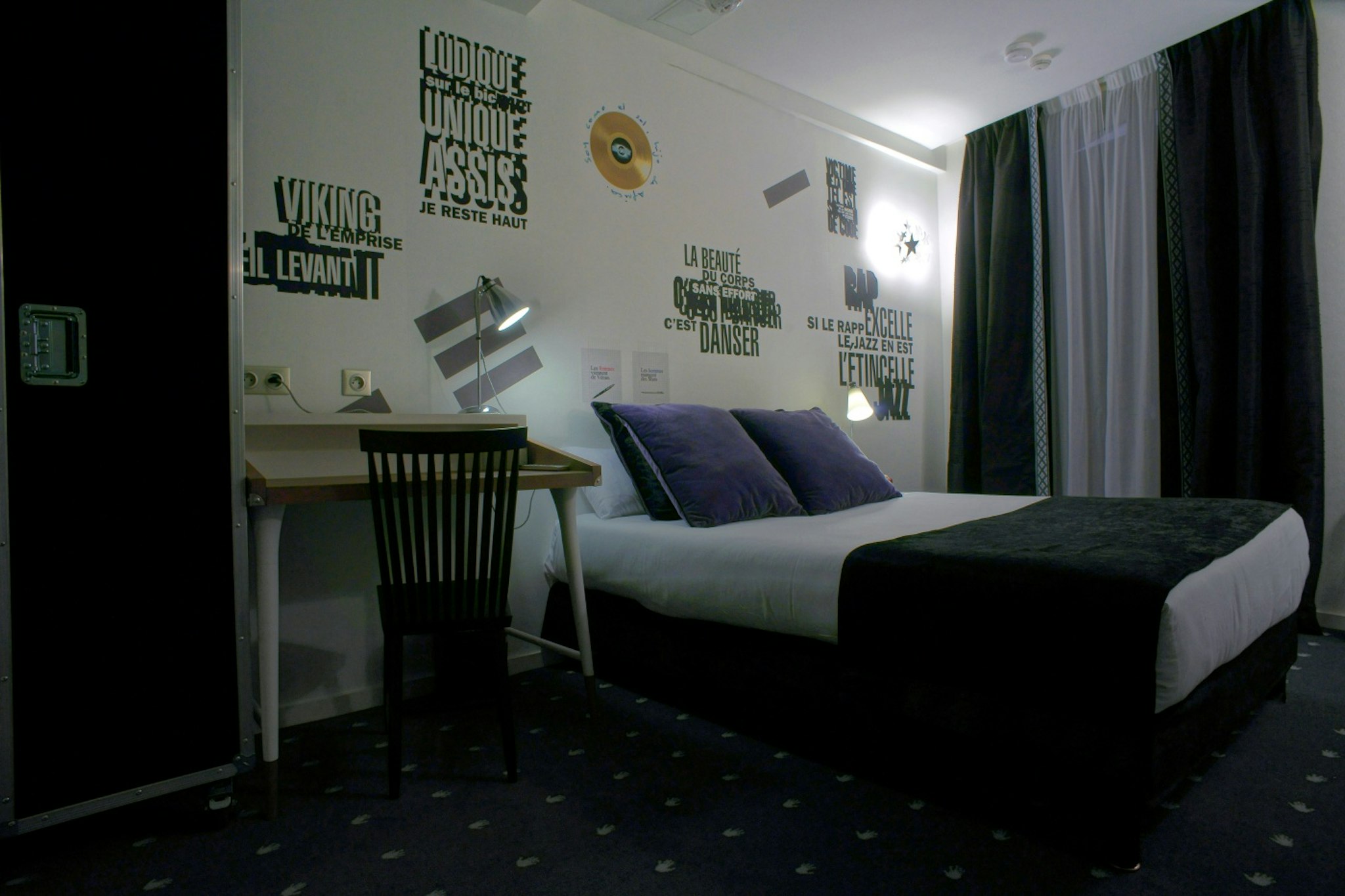Hotel Du Triangle D Or 19/56
