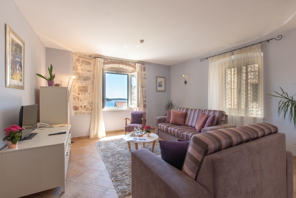HOTEL PARK HVAR 49/76