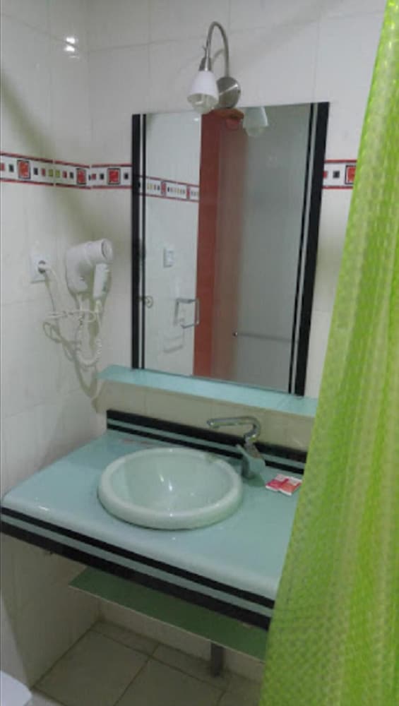 Casablanca Hotel 27/28