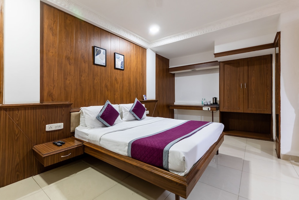 Hotel Kalinga 12/29