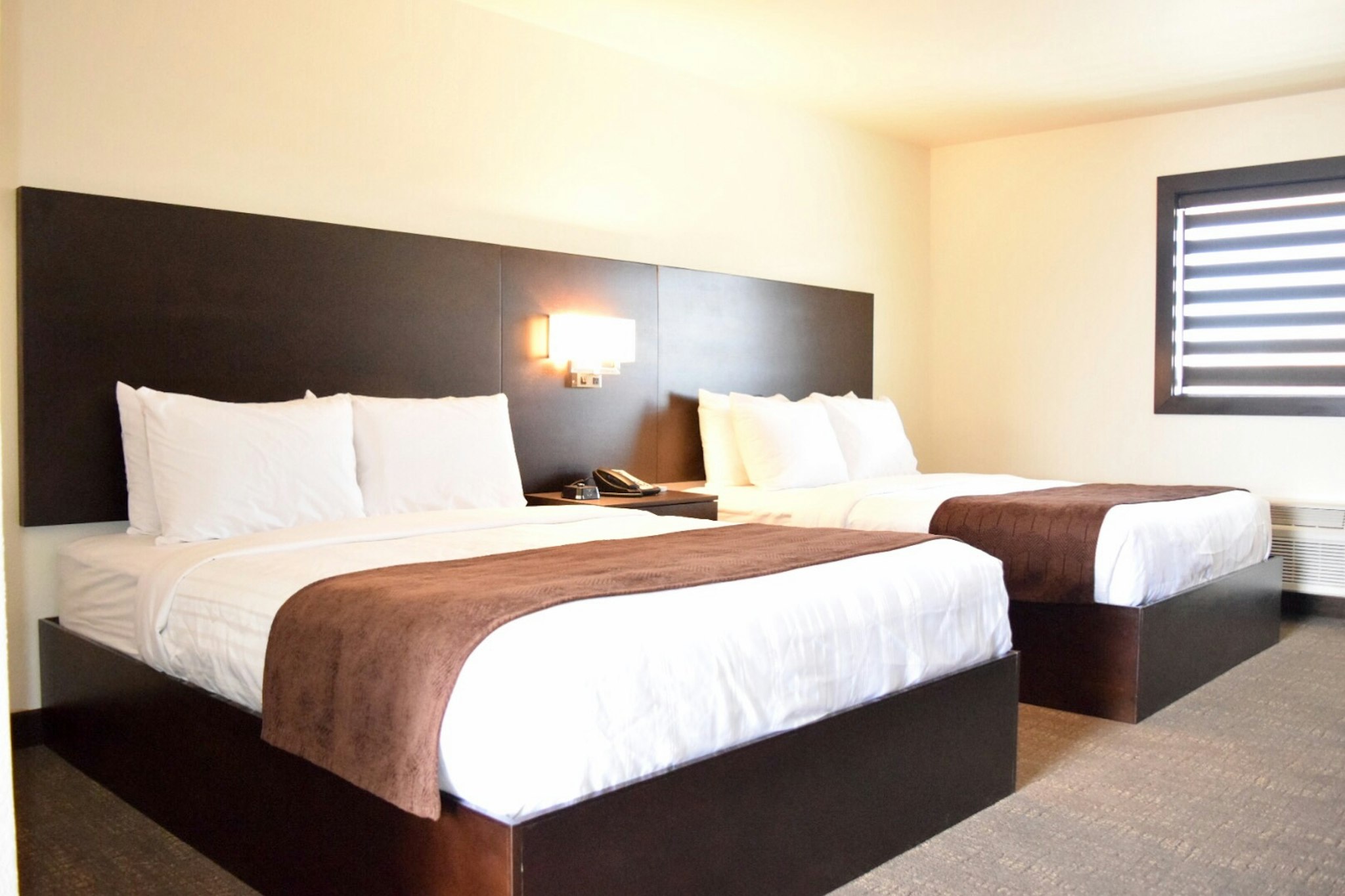 Boarders Inn & Suites by Cobblestone Hotels - Syracuse 7/25