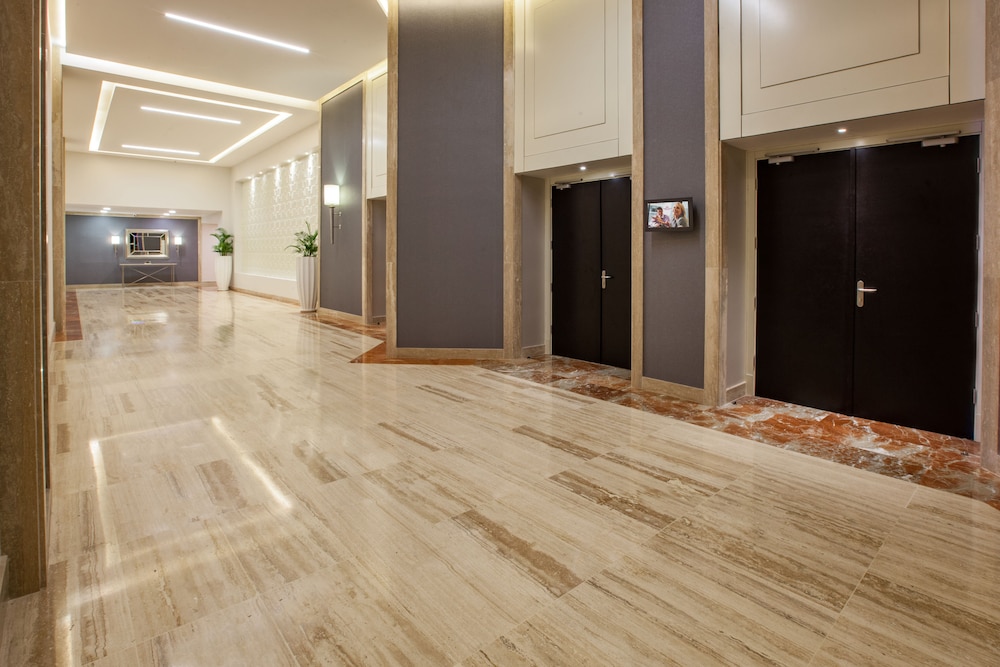 Crowne Plaza Santo Domingo (ex Intercontinental V Centenario Hotel) 12/71