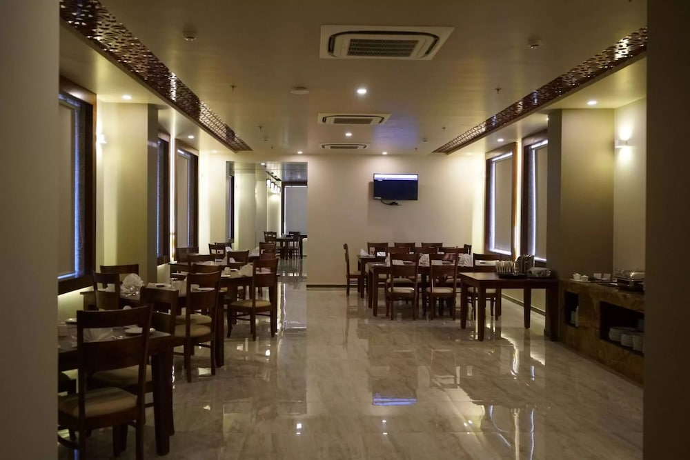 Hotel Jaipur Central 16/21
