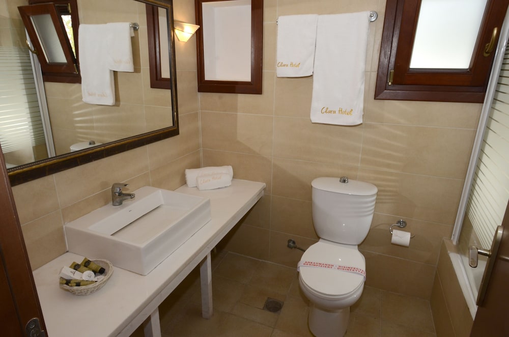 Clara Hotel 13/61