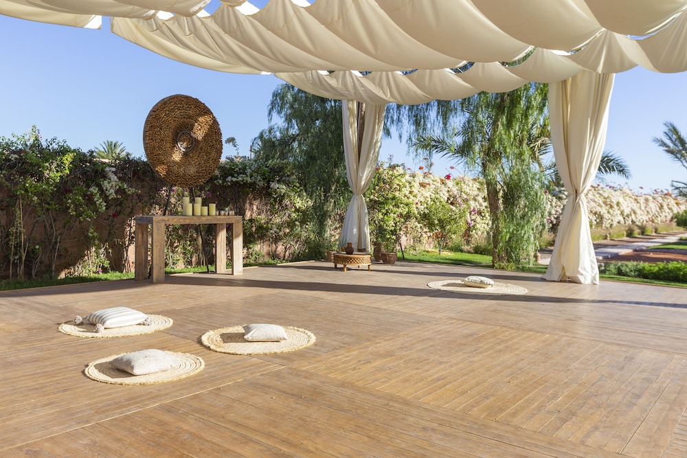 Domaine des Remparts Hotel and Spa 51/60