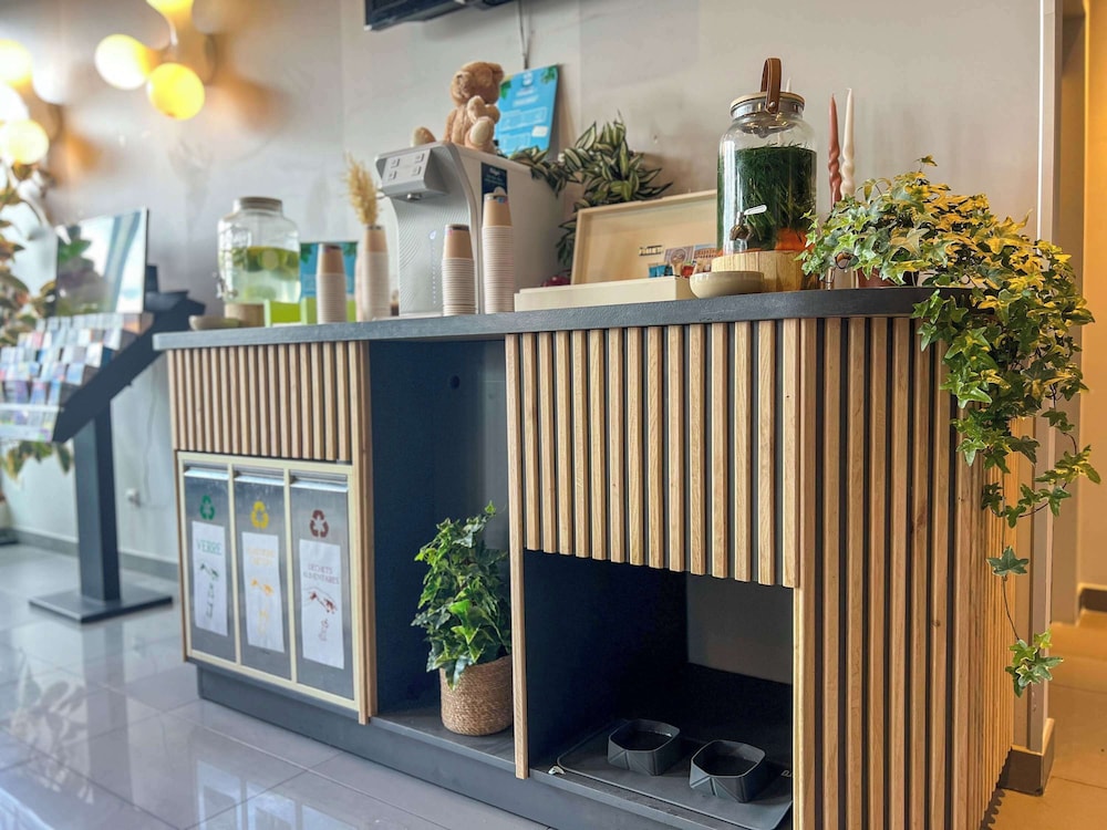 IBIS STYLES NIMES GARE CENTRE 6/57