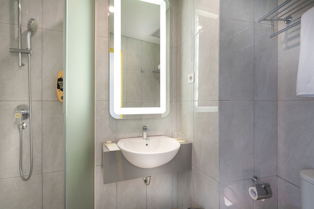 Yello Hotel Manggarai 32/32