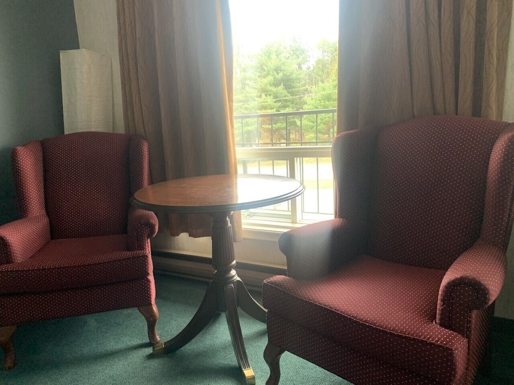 Bancroft Inn and Suites 21/39