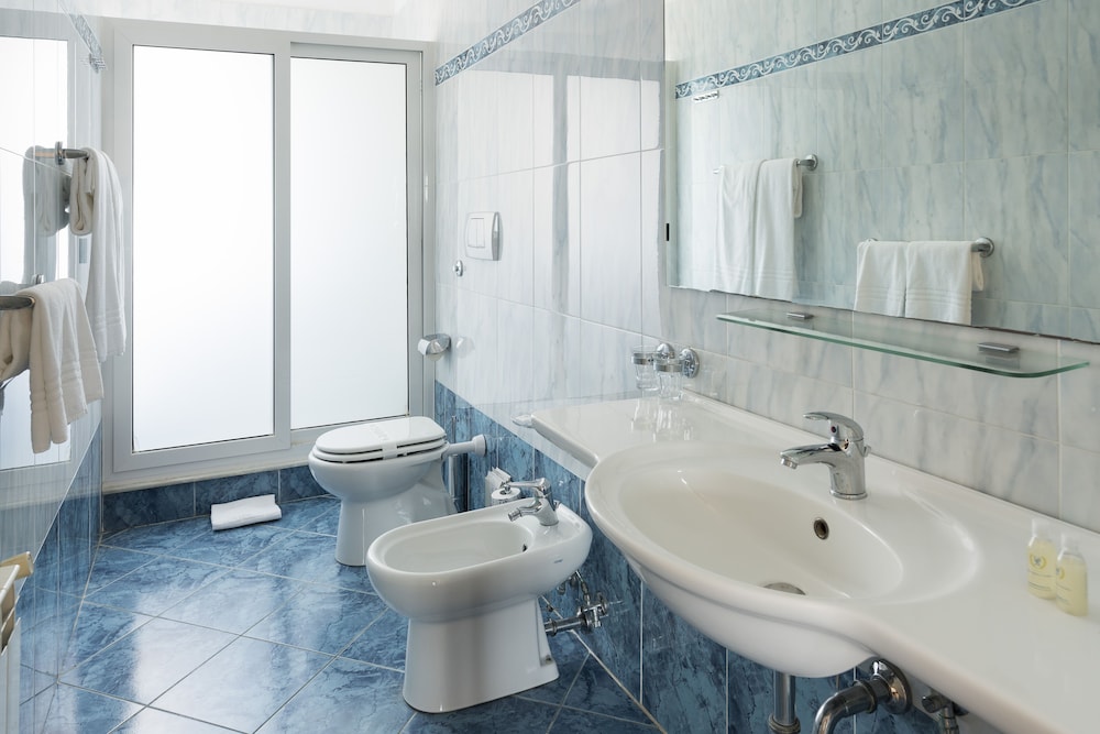 Sant Alphio Garden Hotel & Spa 62/64