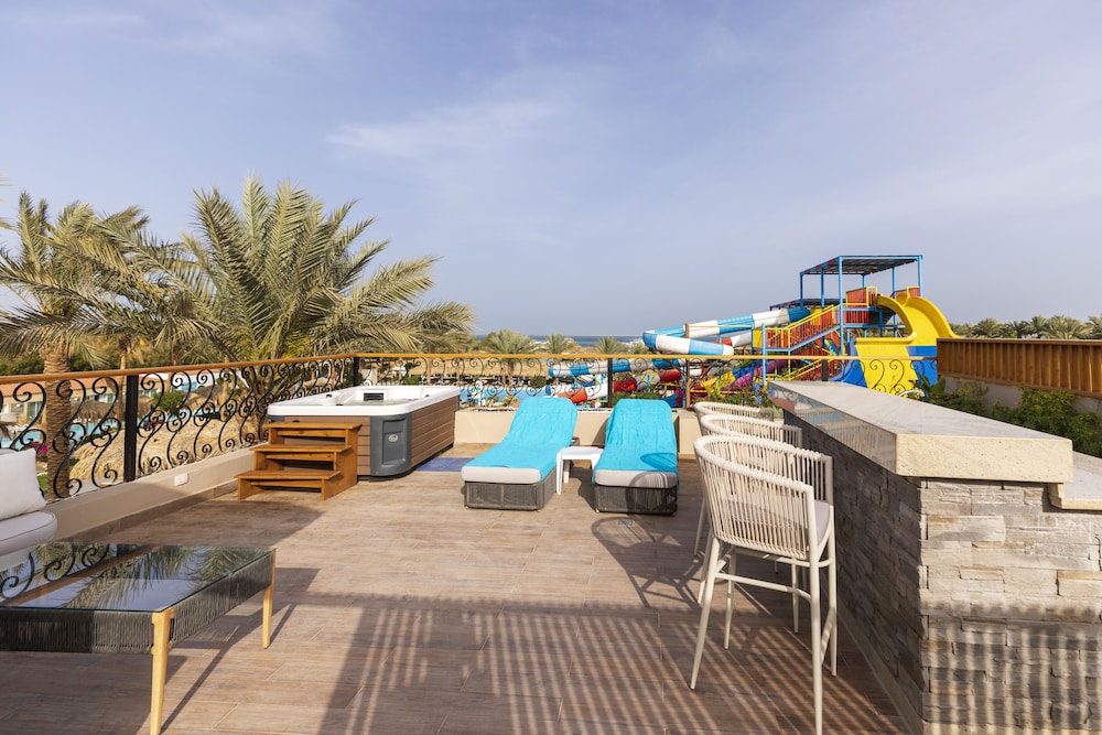 SUNRISE Aqua Joy Resort 49/64
